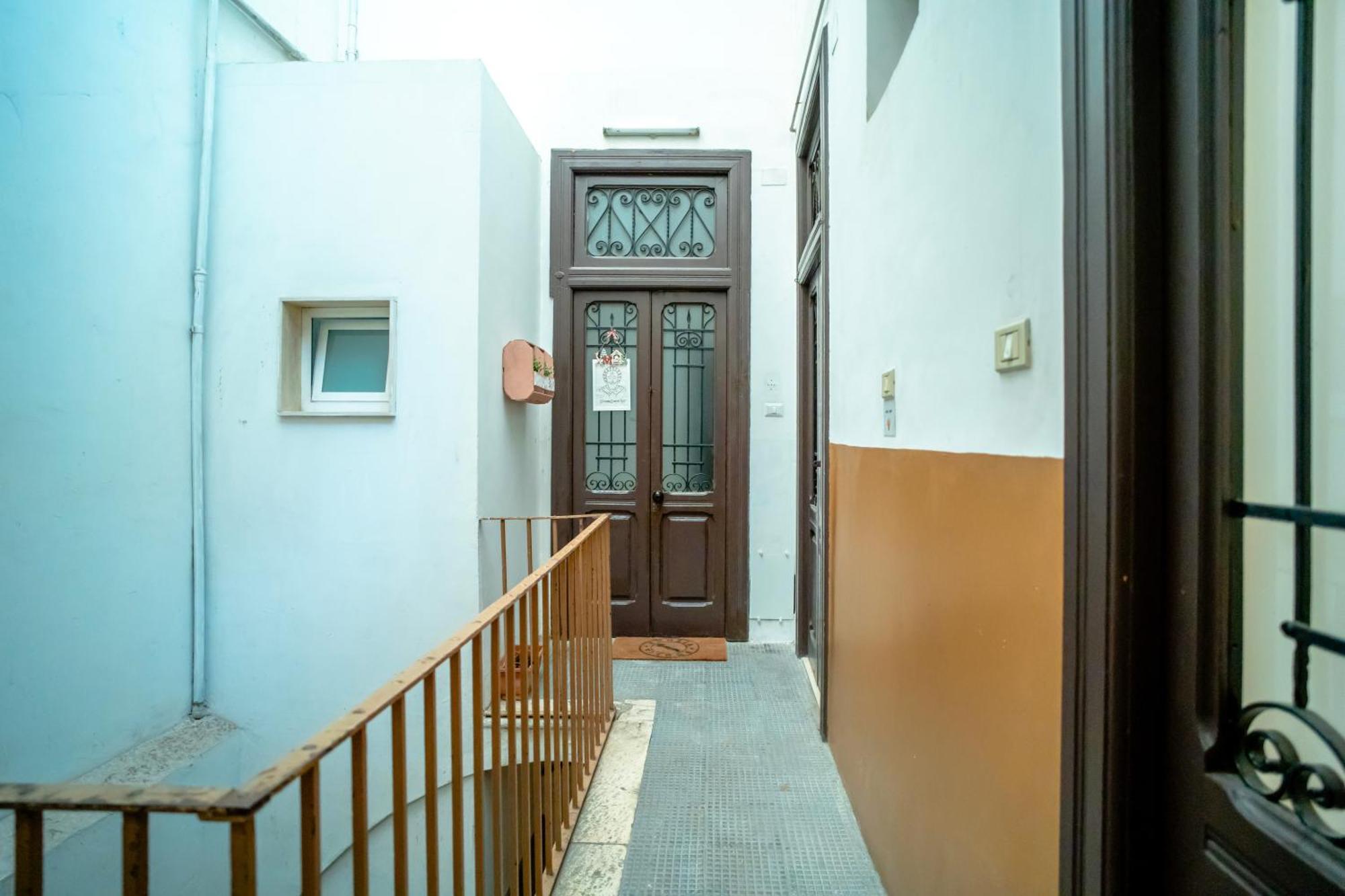 Dimora Dante 310 Apartment Bari Ngoại thất bức ảnh